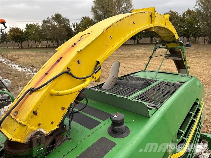John Deere 7950 ProDrive Forage Harvester Фуражні комбайни