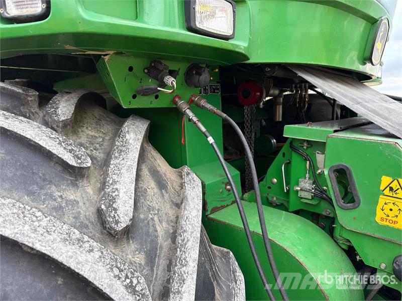 John Deere 7950 ProDrive Forage Harvester Фуражні комбайни