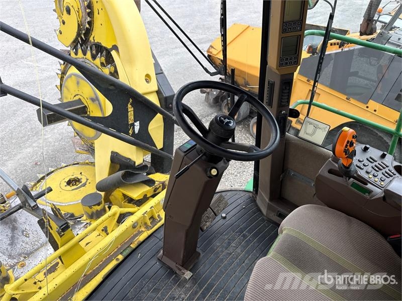 John Deere 7950 ProDrive Forage Harvester Фуражні комбайни