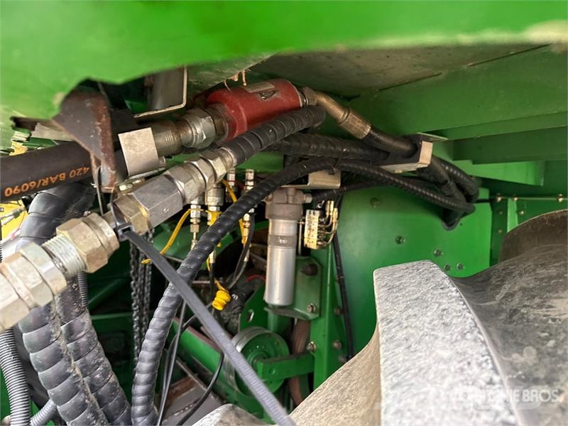 John Deere 7950 ProDrive Forage Harvester Фуражні комбайни
