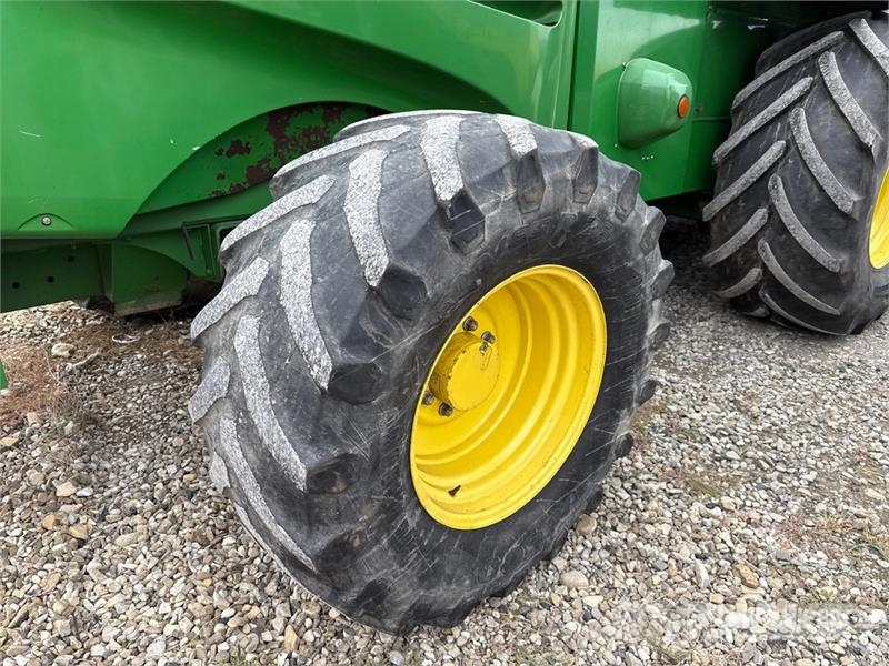 John Deere 7950 ProDrive Forage Harvester Фуражні комбайни