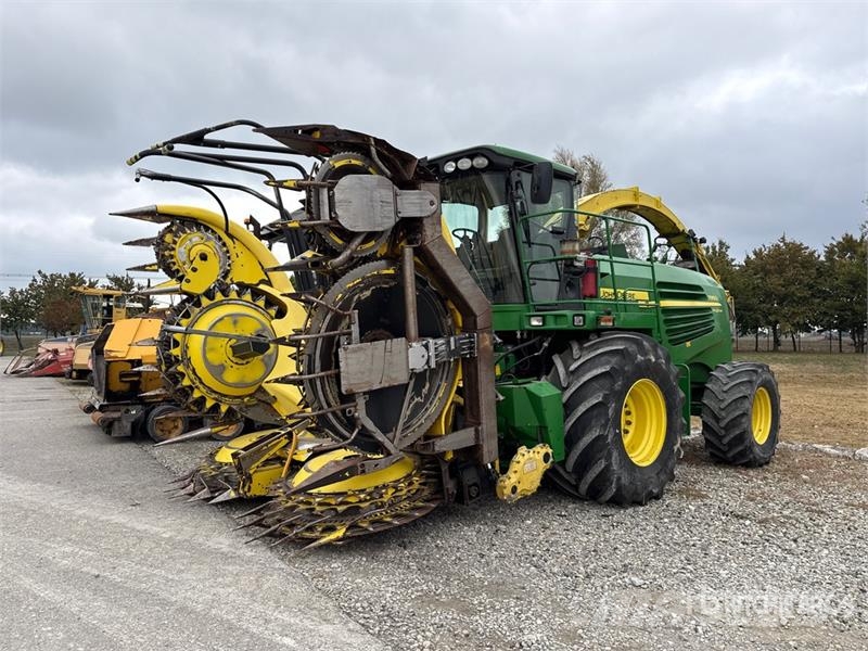 John Deere 7950 ProDrive Forage Harvester Фуражні комбайни