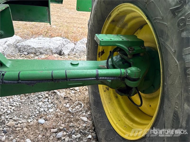 John Deere 7950 ProDrive Forage Harvester Фуражні комбайни