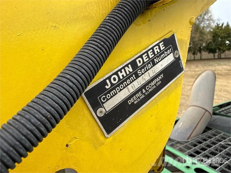 John Deere 7950 ProDrive Forage Harvester Фуражні комбайни