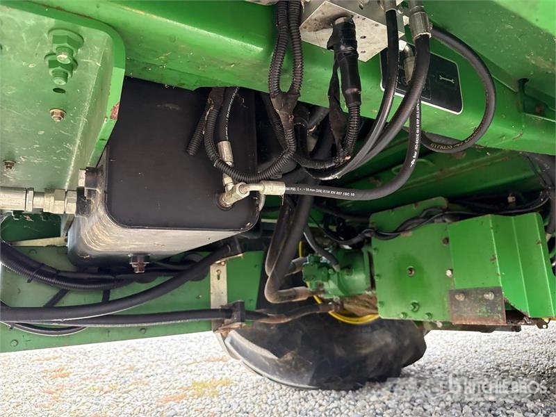 John Deere 7950 ProDrive Forage Harvester Фуражні комбайни