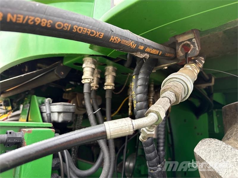 John Deere 7950 ProDrive Forage Harvester Фуражні комбайни