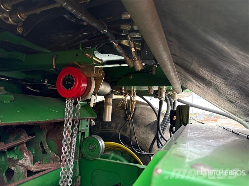 John Deere 7950 ProDrive Forage Harvester Фуражні комбайни