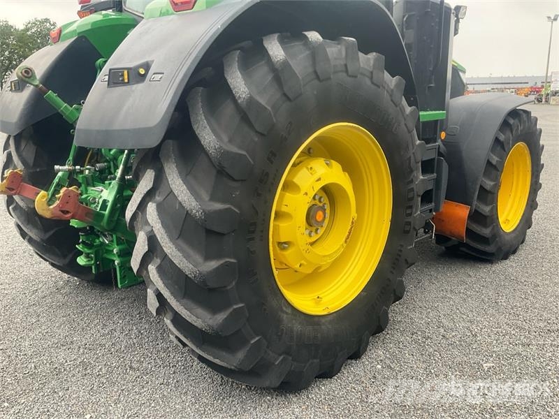 John Deere 7R 330 Gen 2 4WD Tractor Tractors