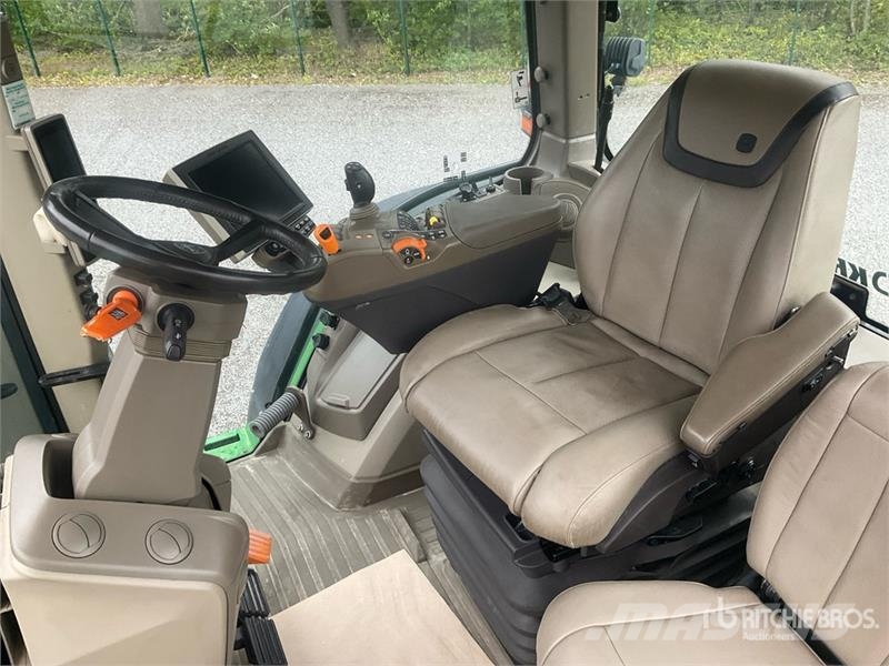 John Deere 7R 330 Gen 2 4WD Tractor Tractors