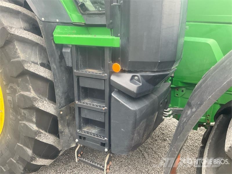 John Deere 7R 330 Gen 2 4WD Tractor Tractors