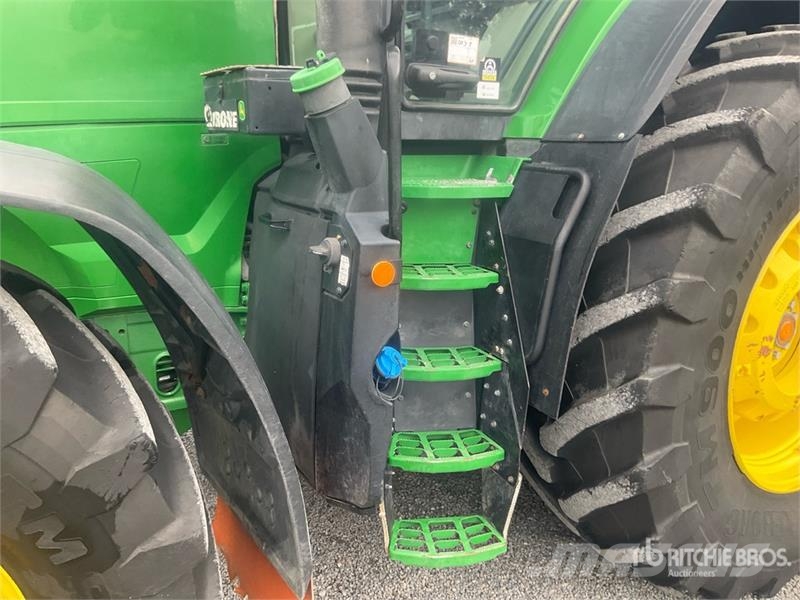 John Deere 7R 330 Gen 2 4WD Tractor Tractors