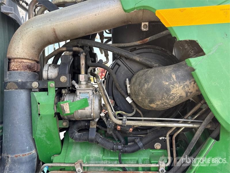 John Deere 8230 Trattori