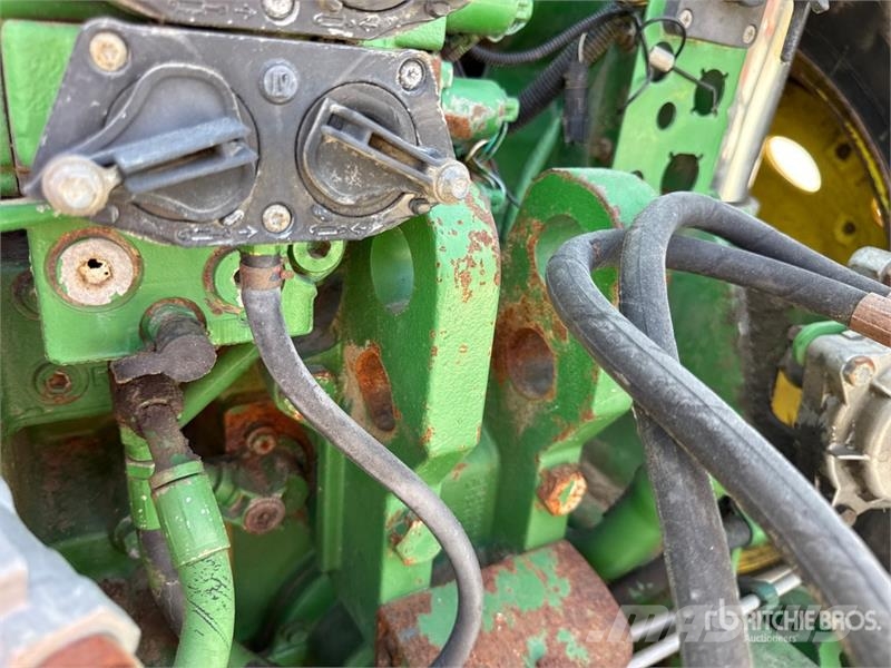John Deere 8230 Trattori