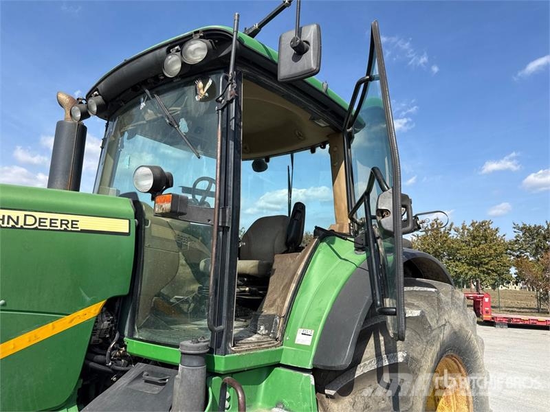 John Deere 8230 Trattori