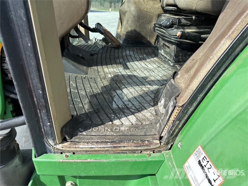 John Deere 8230 Trattori