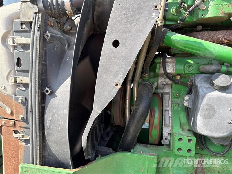 John Deere 8230 Trattori