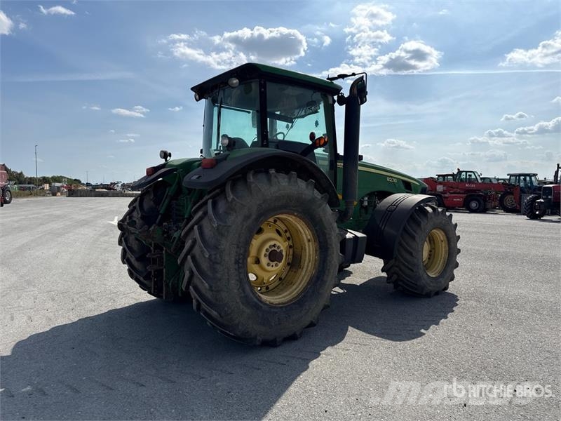 John Deere 8230 Trattori