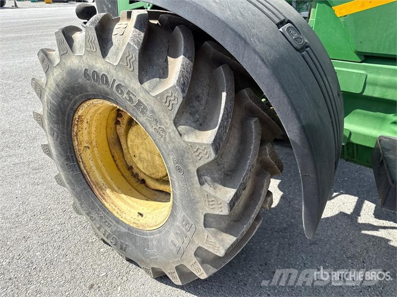 John Deere 8230 Trattori