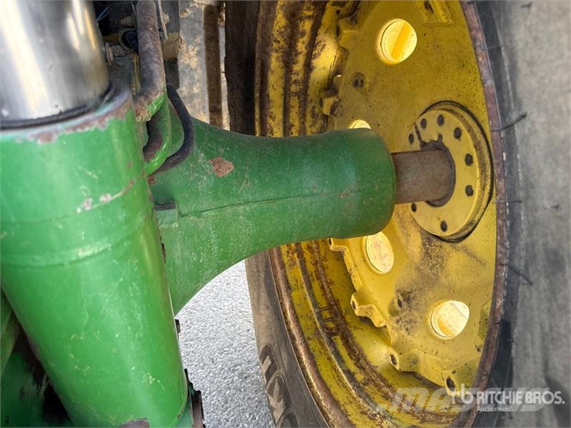 John Deere 8230 Trattori