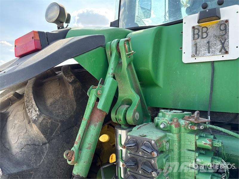 John Deere 8230 Trattori
