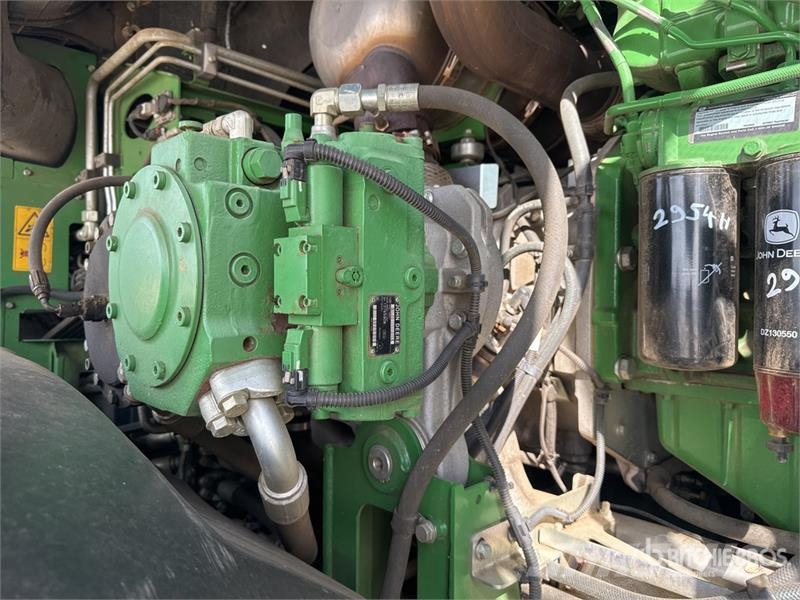 John Deere 8300 4WD Ensileuse Forage Harvester حصادات الأعلاف
