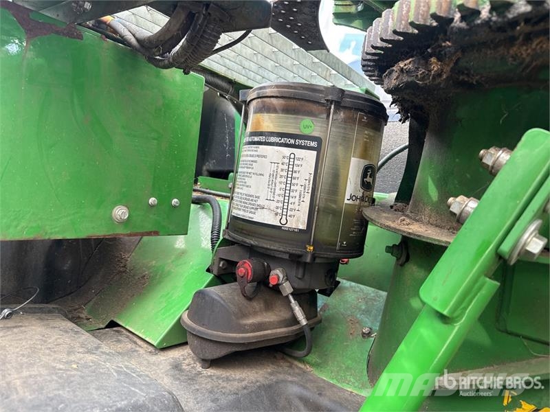 John Deere 8300 4WD Ensileuse Forage Harvester حصادات الأعلاف