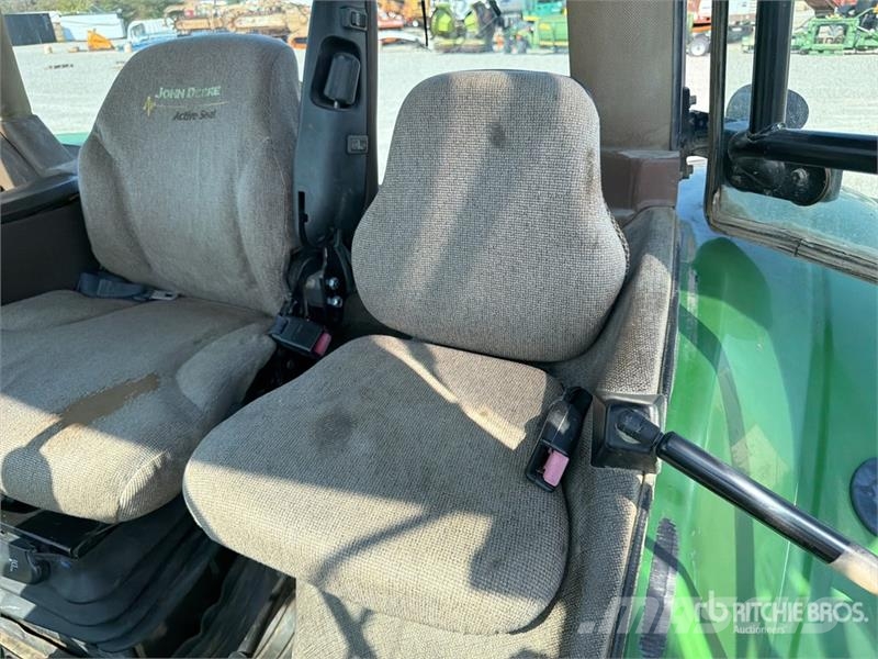 John Deere 8320 Tractors