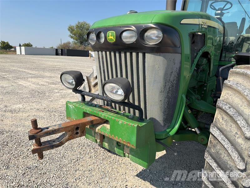 John Deere 8320 Tractors
