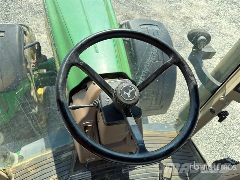 John Deere 8320 Tractors