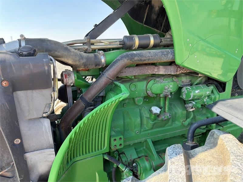 John Deere 8320 Tractors