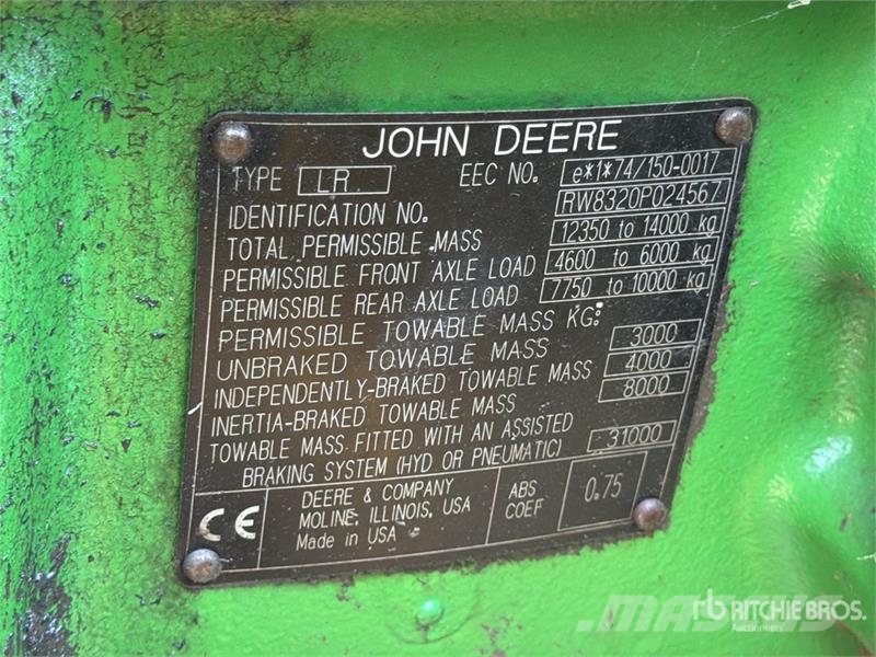 John Deere 8320 Tractors