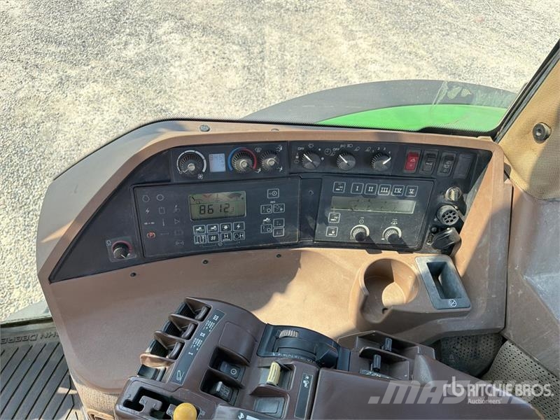 John Deere 8320 Tractors