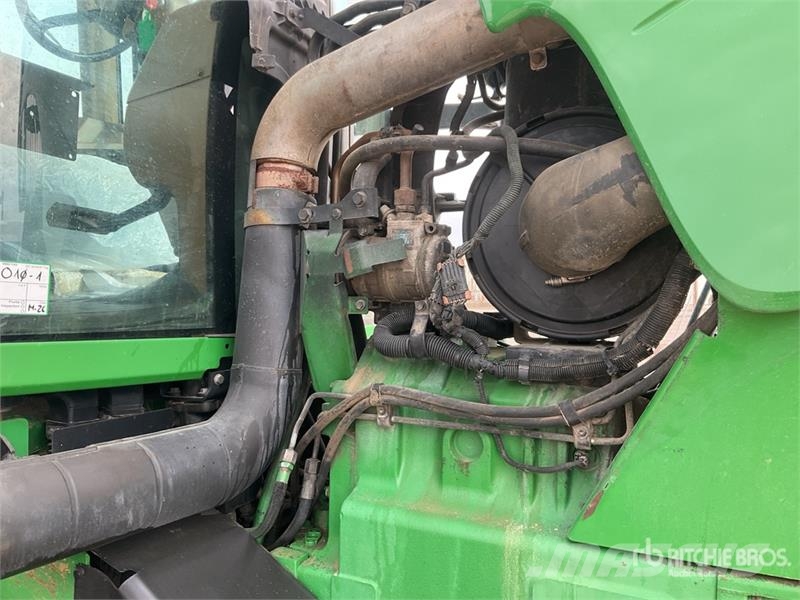 John Deere 8430T Track Tractor الجرارات