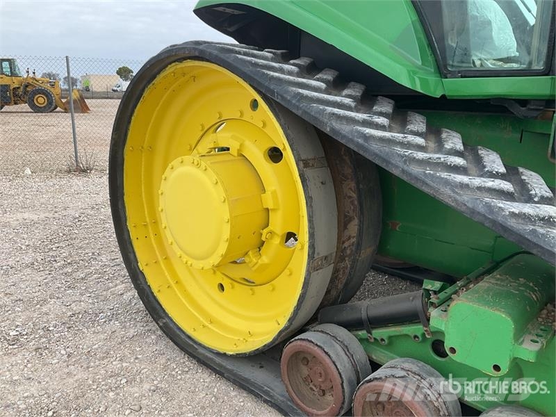 John Deere 8430T Track Tractor الجرارات