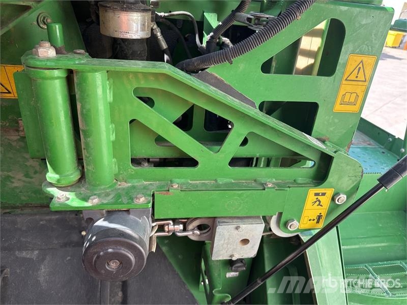 John Deere 8600 4WD Ensileuse Forage Harvester Silaj makinasi