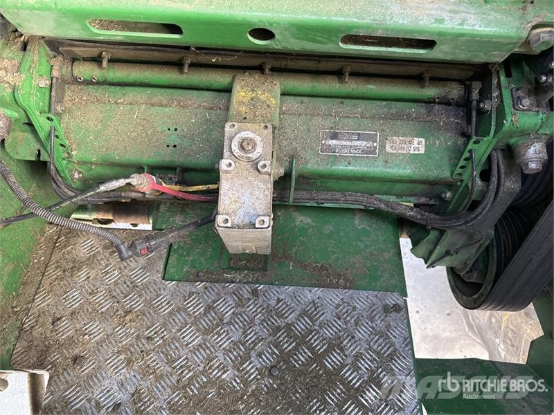 John Deere 8600 4WD Ensileuse Forage Harvester Silaj makinasi