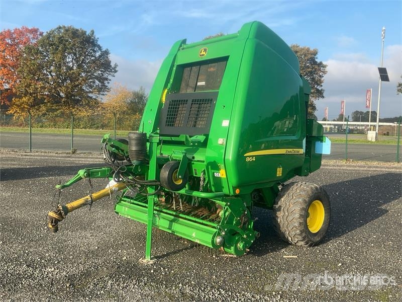 John Deere 864 Round Baler محزمات مستديرة