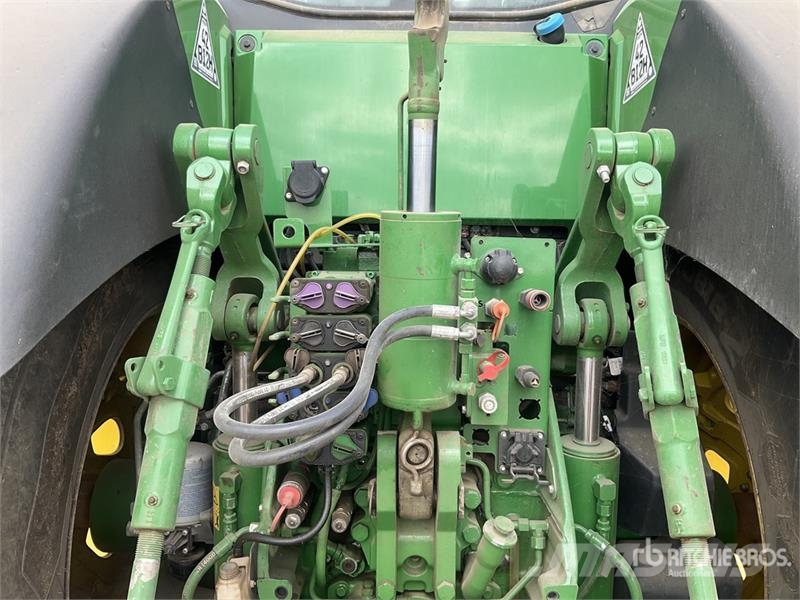 John Deere 8R 370 4WD Tractor Ciągniki rolnicze