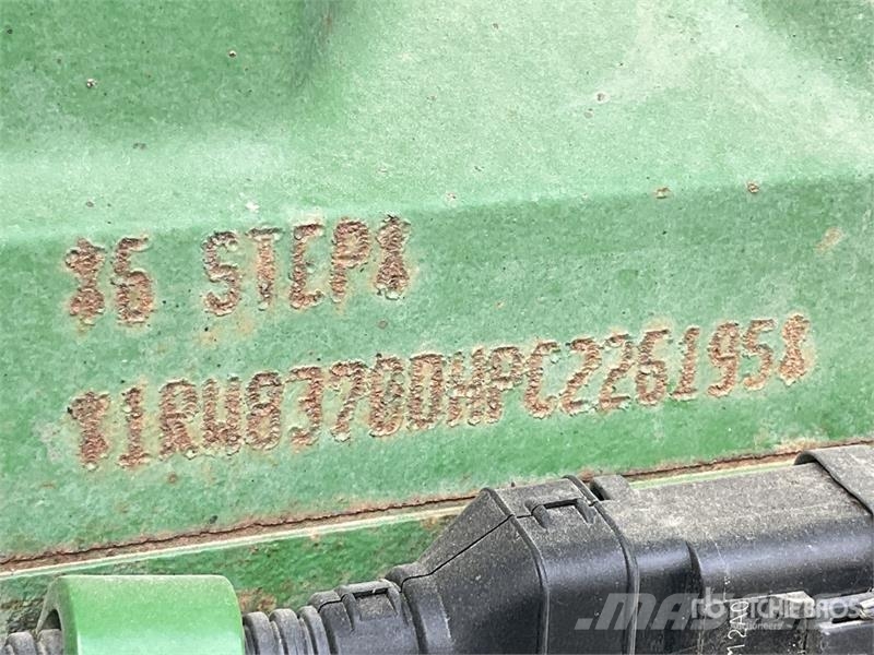 John Deere 8R 370 4WD Tractor Ciągniki rolnicze