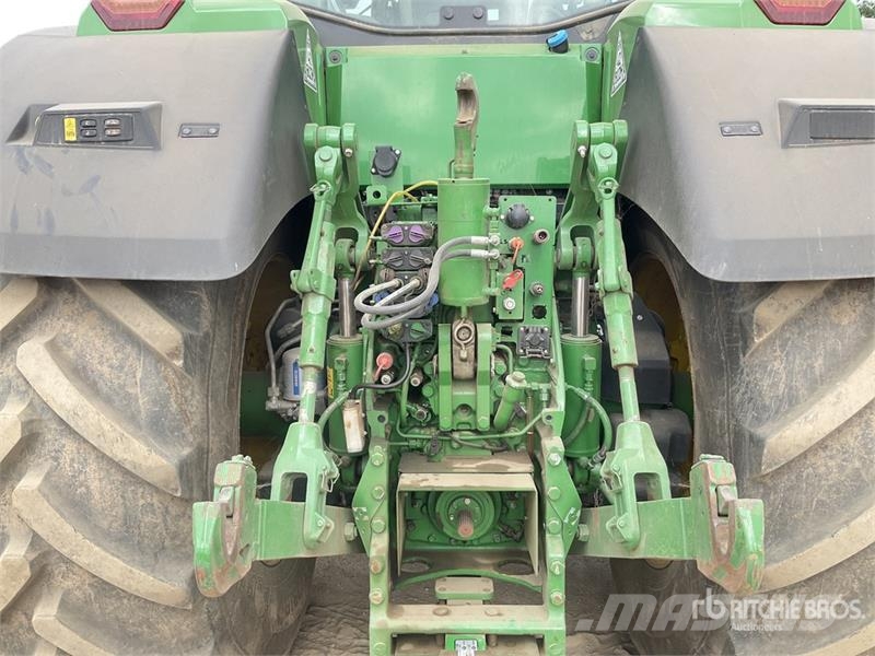 John Deere 8R 370 4WD Tractor Ciągniki rolnicze