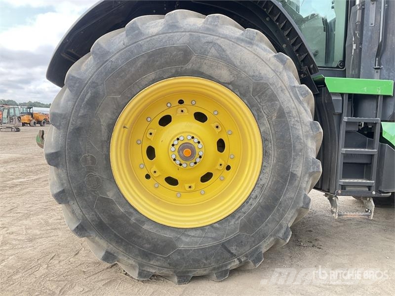 John Deere 8R 370 4WD Tractor Ciągniki rolnicze