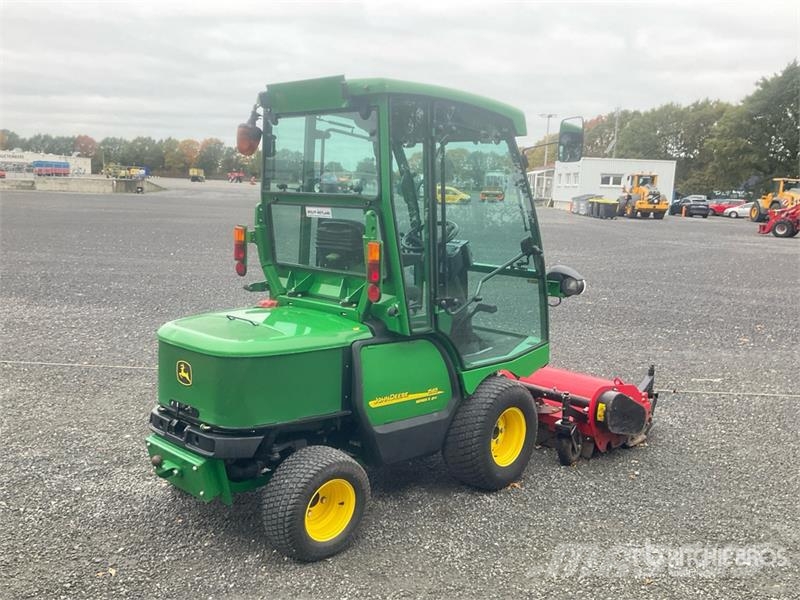 John Deere F 1565 Lawn Mower ركوب الحشائش