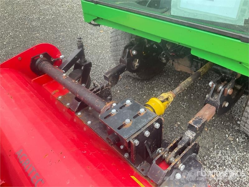 John Deere F 1565 Lawn Mower ركوب الحشائش