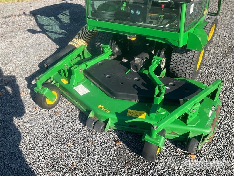 John Deere F 1565 Series II Ride-On Lawn Mower Sitteklippere