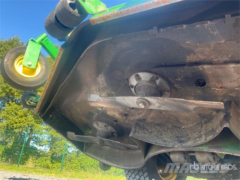 John Deere F 1565 Series II Ride-On Lawn Mower Sitteklippere