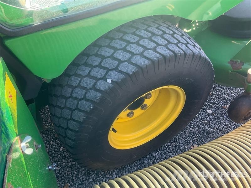 John Deere F 1565 Series II Ride-On Lawn Mower Sitteklippere