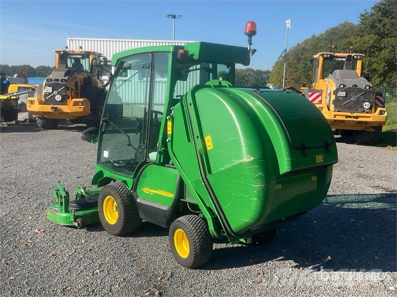 John Deere F 1565 Series II Ride-On Lawn Mower Sitteklippere