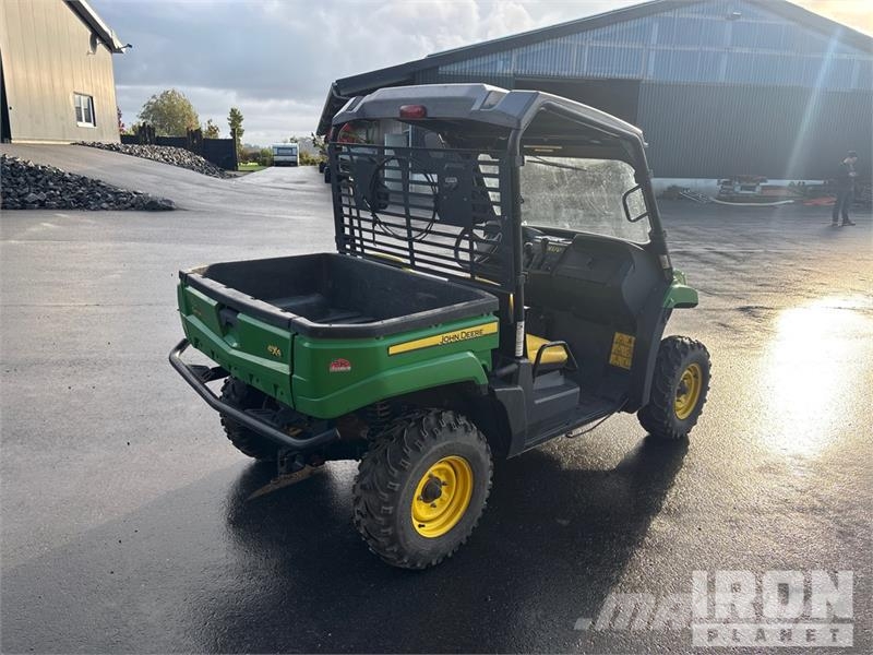 John Deere Gator XUV 550 4x4 Utility Vehicle Підсобні машини