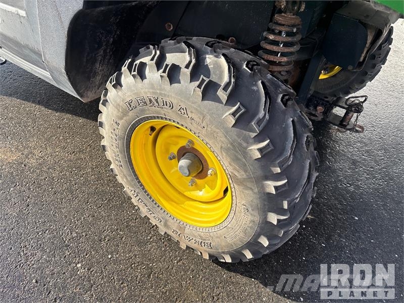 John Deere Gator XUV 550 4x4 Utility Vehicle Підсобні машини