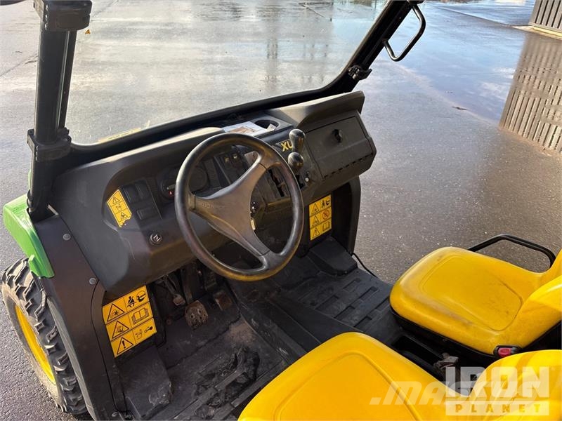 John Deere Gator XUV 550 4x4 Utility Vehicle Підсобні машини